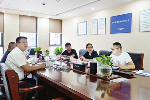 酒泉肅州區(qū)政府黨組成員、副區(qū)長范志俊蒞臨托普云農(nóng)考察